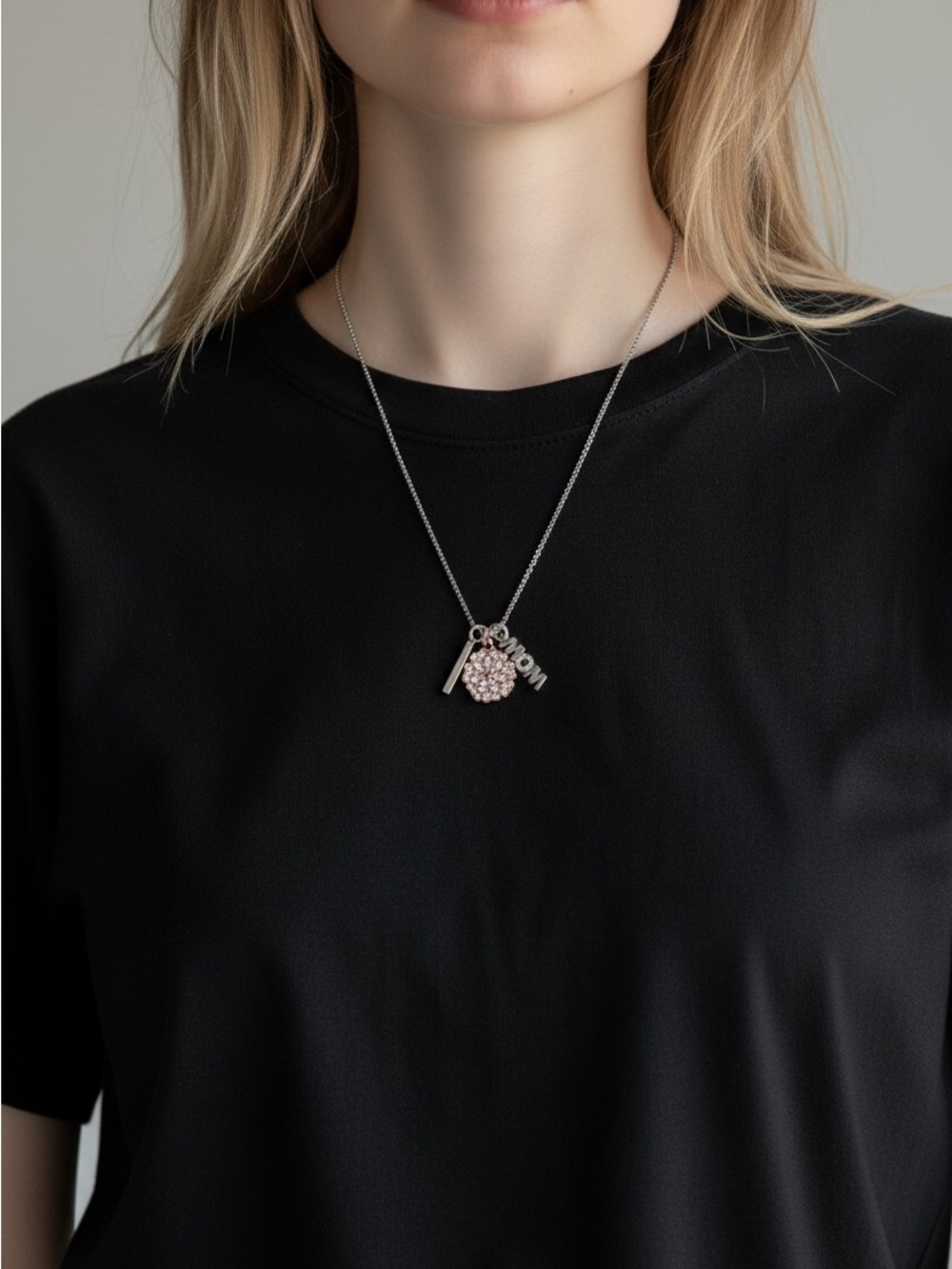 10/21 Sterling Silver Pink Crystal Flower Pendant Necklace